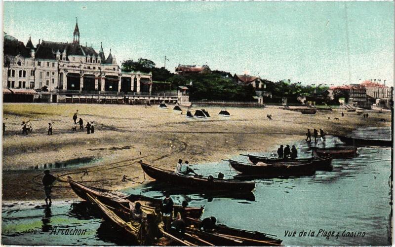 Carte postale ancienne Arcachon Vue de la Plage et Casino à Arcachon