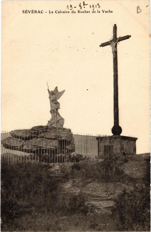 Carte postale ancienne Severac le Calvaire du Rocher de la Vache