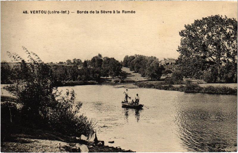 Carte postale ancienne Vertou Bords de la Sevre à Vertou