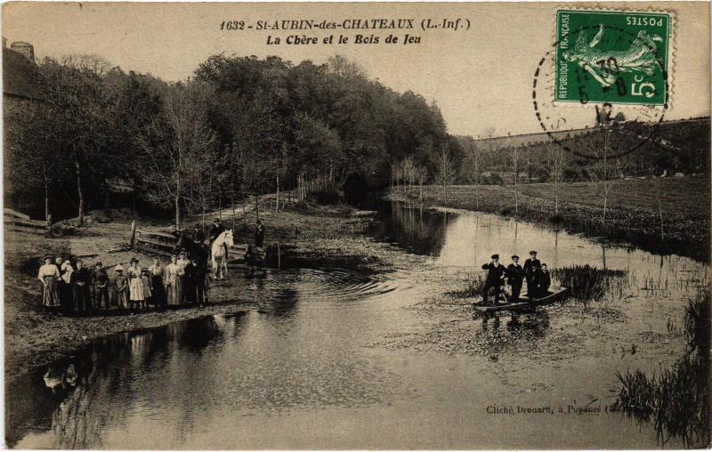 Carte postale ancienne St Aubin des Chateaux la Chere et le Bois de Jeu