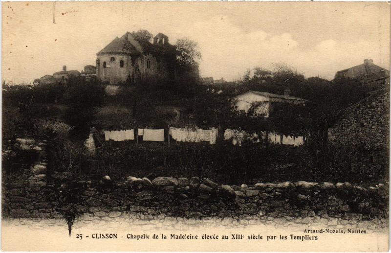 Carte postale ancienne Clisson Chapelle de la Madeleine à Clisson