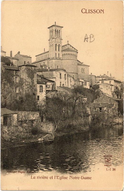 Carte postale ancienne Clisson la riviere Eglise Notre Dame à Clisson