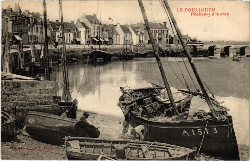 Carte postale ancienne Le Poliguen Pecheurs d'Auray