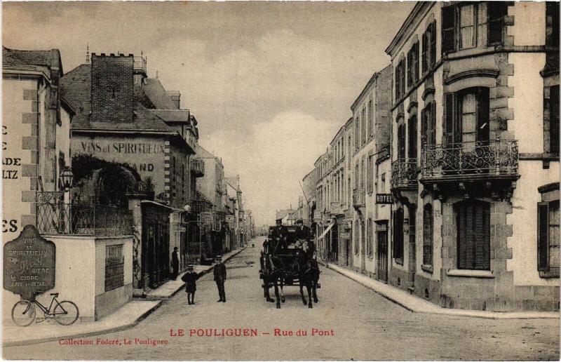 Carte postale ancienne Le Poliguen Rue du Pont