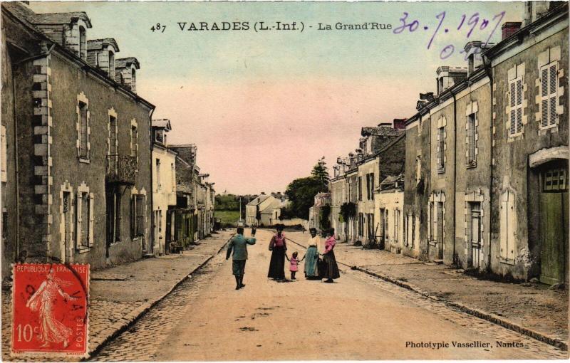 Carte postale ancienne Varades Grande Rue