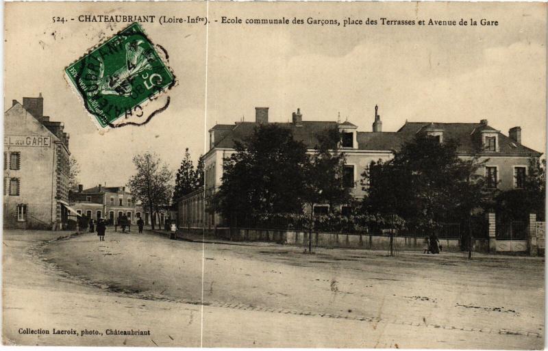 Carte postale ancienne Chateaubriant Ecole Communale des Garcons