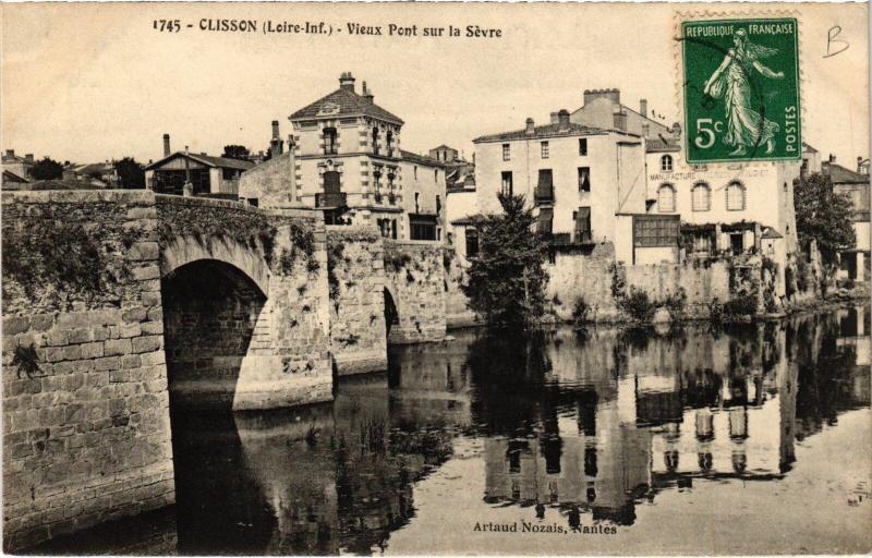 Carte postale ancienne Clisson Pont sur la Sevre à Clisson