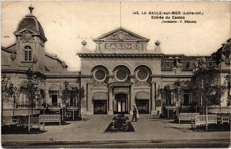 Carte postale ancienne La Baule entree du Casino