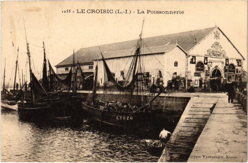 Carte postale ancienne Le Croisic la poissonnerie au Croisic
