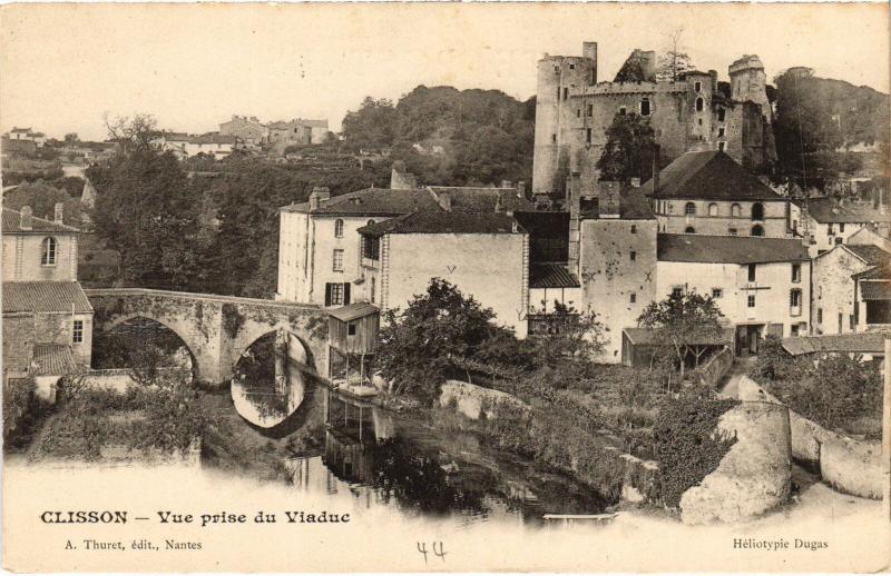 Carte postale ancienne Clisson vue prise du viaduc à Clisson
