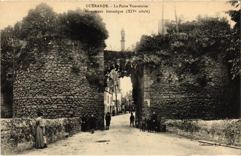 Carte postale ancienne Guerande Porte Vannetaise