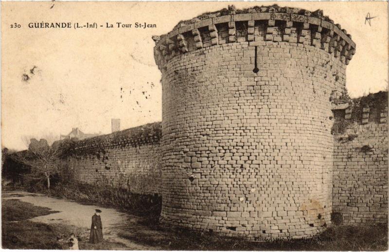 Carte postale ancienne Guerande Tour Saint-Jean