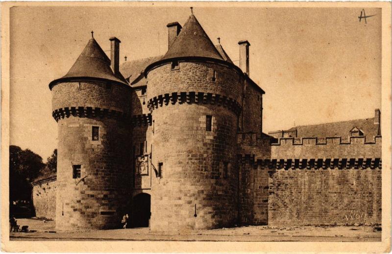 Carte postale ancienne Guerande Porte Saint-Michel