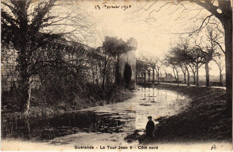 Carte postale ancienne Guerande Tour Jean V