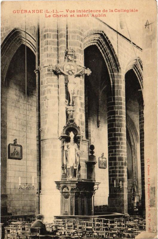 Carte postale ancienne Guerande vue interieure de la Collegiale