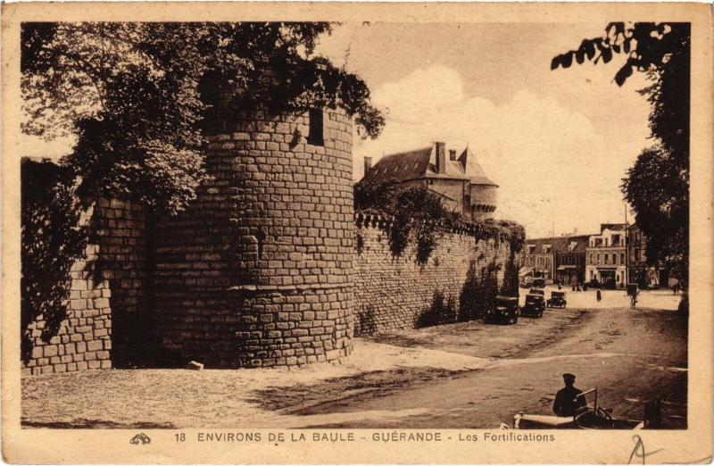 Carte postale ancienne Guerande les fortifications