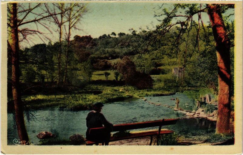 Carte postale ancienne Saint-Leonard-des-Bois Un Coin de la Sarthe France
