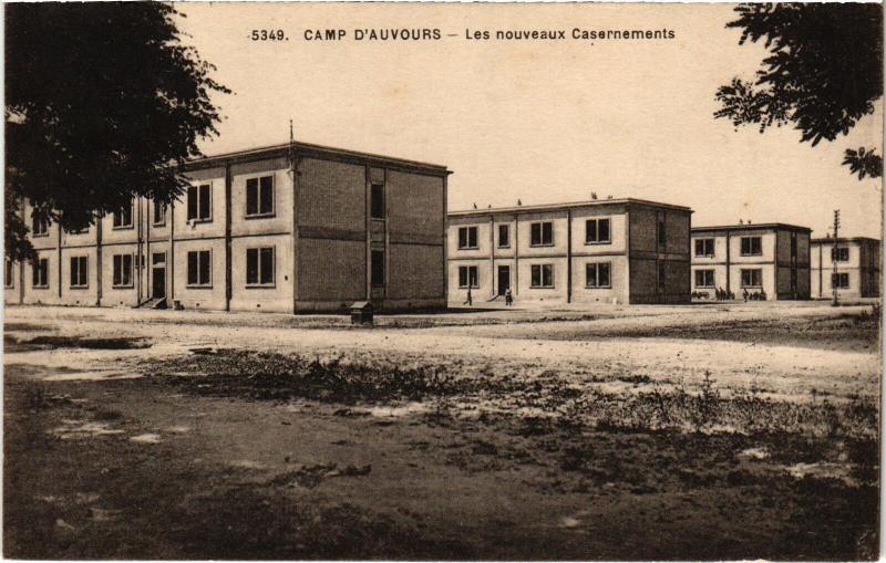 Carte postale ancienne Camp d'Auvours Nouveaux Casernements France