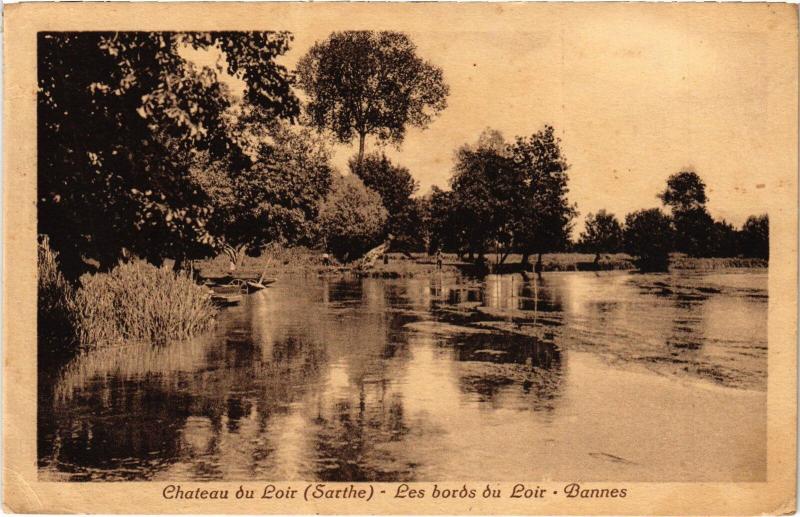 Carte postale ancienne Chateau-du-Loir Bords du Loir France