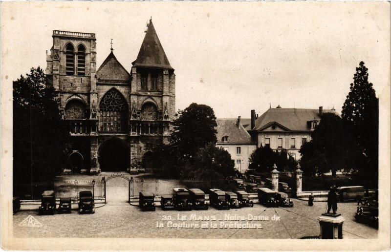 Carte postale ancienne Le Mans N.-D. de la Couture - Prefecture France au Mans