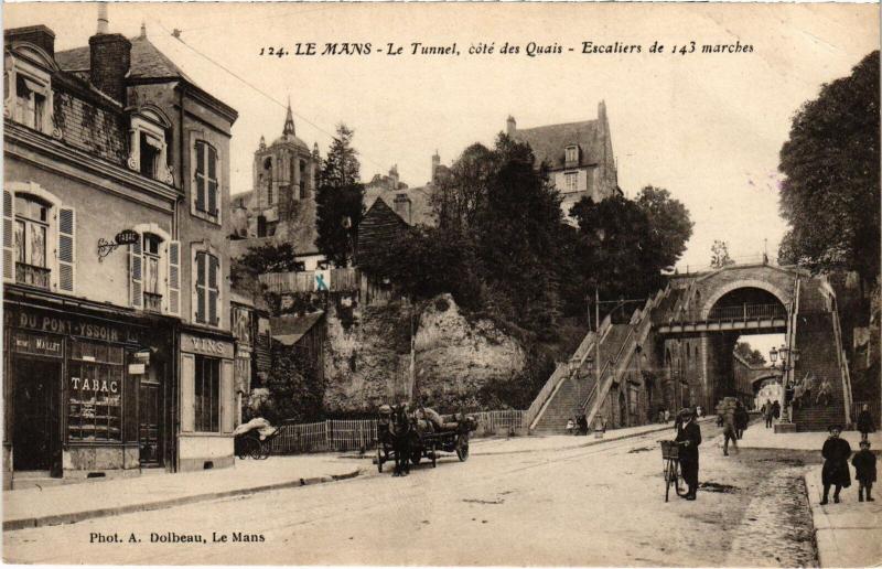 Carte postale ancienne Le Mans Le Tunnel - Cote des Quais - Escaliers France au Mans