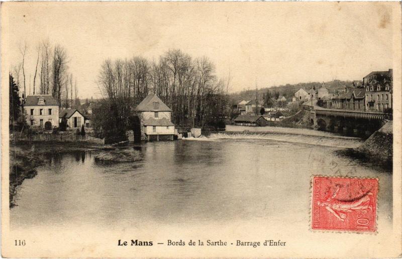 Carte postale ancienne Le Mans Bords de la Sarthe - Barrage d'Enfer France au Mans