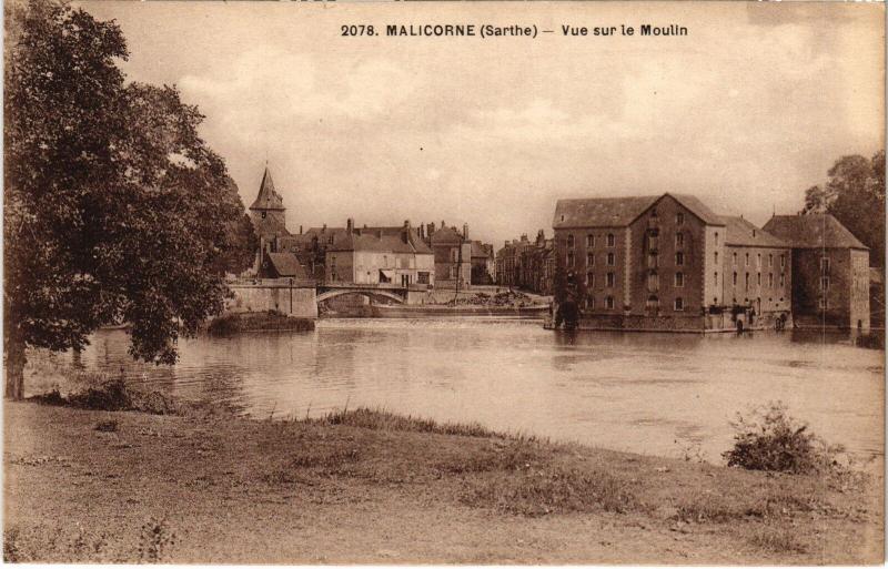 Carte postale ancienne Malicorne-sur-Sarthe Vue sur le Moulin France à Malicorne-sur-Sarthe