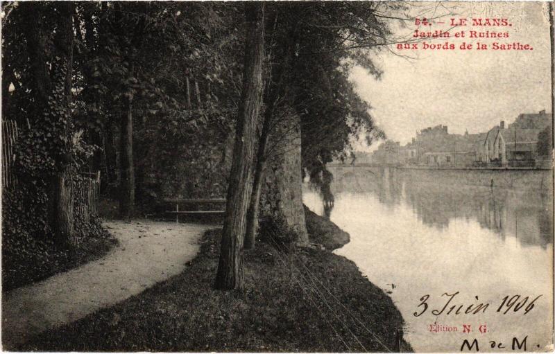 Carte postale ancienne Le Mans Jardin et Ruines aux Bords de la sarthe France au Mans