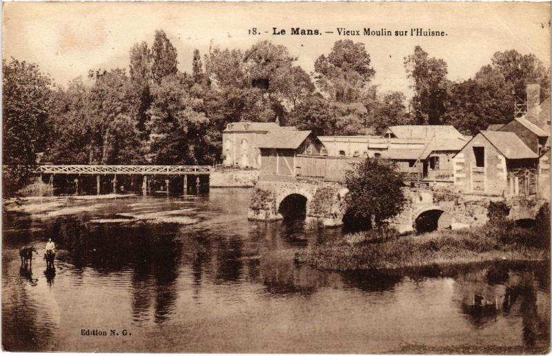 Carte postale ancienne Le Mans Vieux Moulin sur l'Husine France au Mans