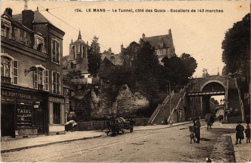 Carte postale ancienne Le Mans Tunnel France au Mans