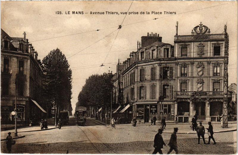 Carte postale ancienne Le Mans Avenue Thiers - Vue prise de la Place Thiers France au Mans
