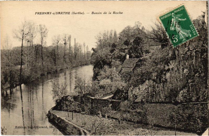 Carte postale ancienne Fresnay-sur-Sarthe Bassin de la roche France à Fresnay-sur-Sarthe