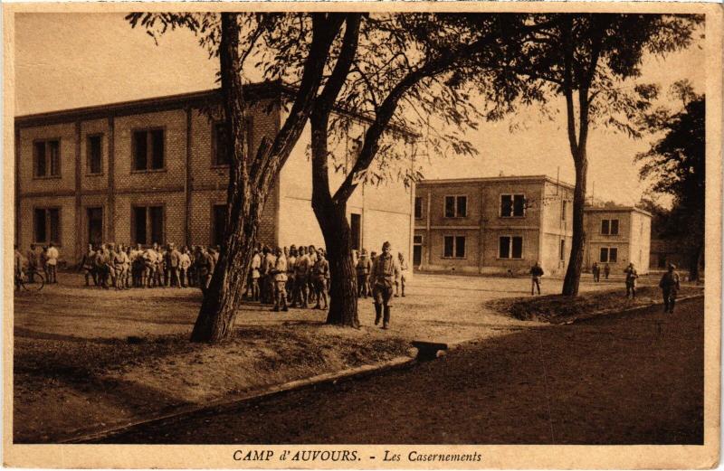 Carte postale ancienne Casernements Camp d'Auvours France