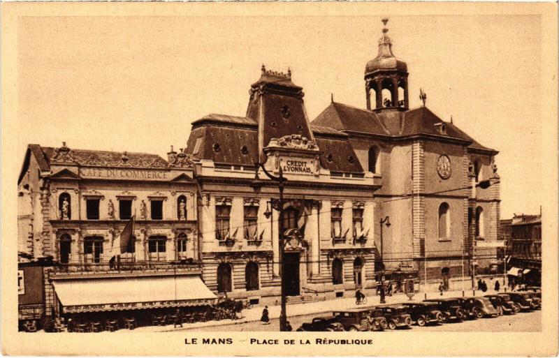Carte postale ancienne Le Mans Place de la Republique France au Mans