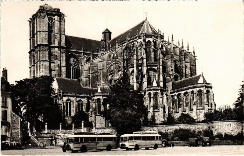 Carte postale ancienne Le Mans Cathedrale Saint-Julien France au Mans