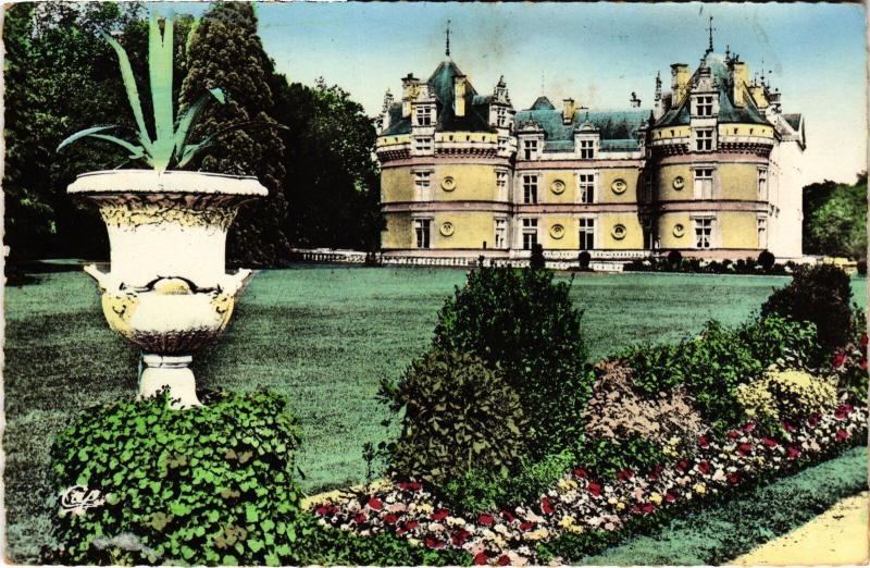 Carte postale ancienne Le Lude Le Chateau France au Lude