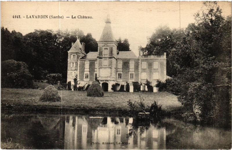 Carte postale ancienne Lavardin Le Chateau France à Lavardin