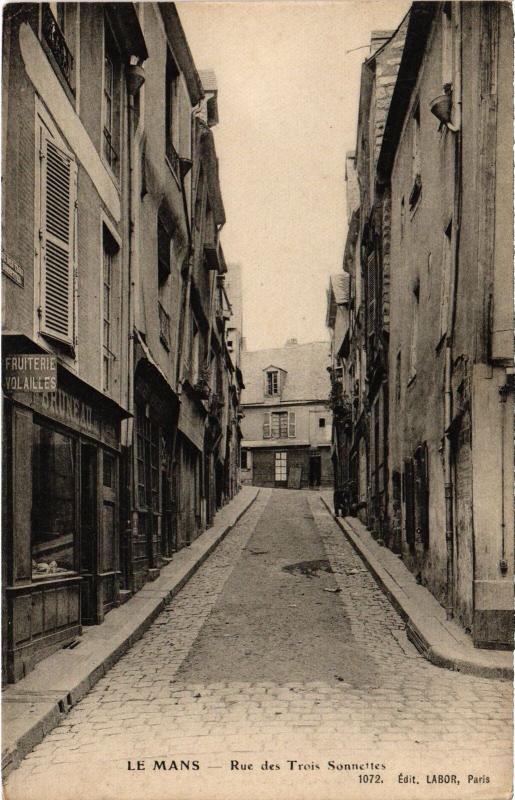 Carte postale ancienne Le Mans Rue des Trois Sonnettes France au Mans