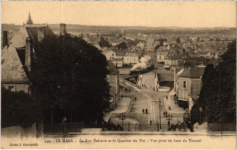 Carte postale ancienne Le Mans La Rue Voltaire et le Quartier du Pre France au Mans