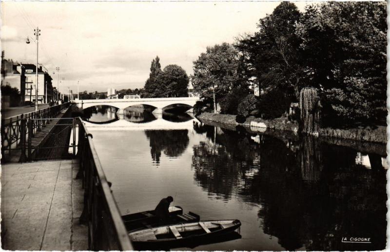 Carte postale ancienne Le Mans Quai de la Sarthe France au Mans