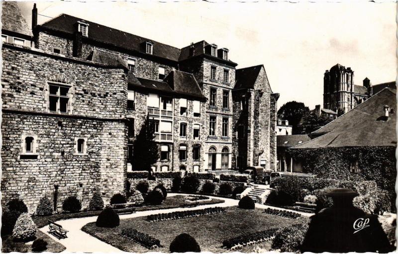 Carte postale ancienne Le Mans Hotel de Ville France au Mans