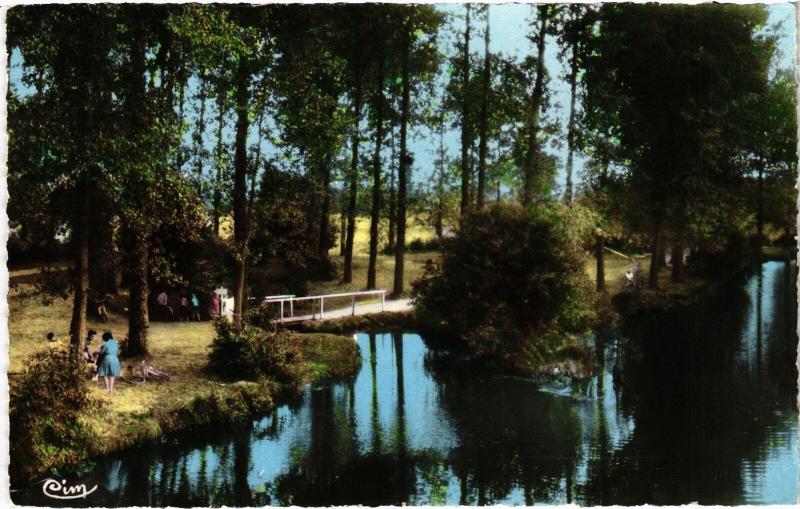 Carte postale ancienne Besse-sur-Braye La Baignade France
