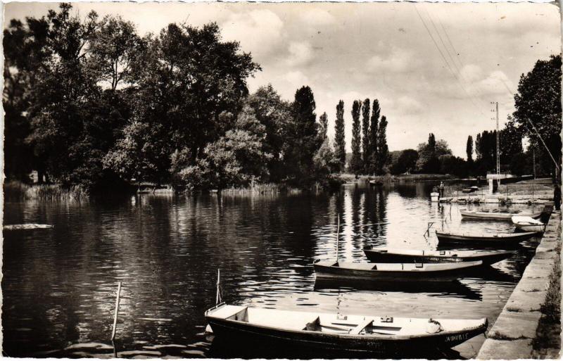 Carte postale ancienne La Fleche Les Bords du Loir France
