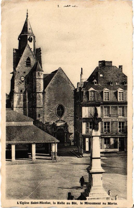 Carte postale ancienne Mamers L'Eglise Saint-Nicolas - Halle ua Ble France à Mamers