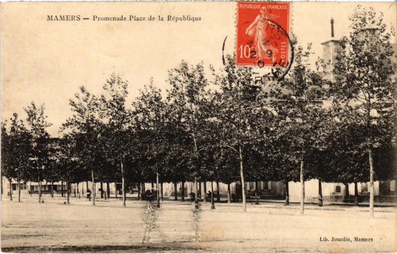 Carte postale ancienne Mamers Promenade Place de la Republique France à Mamers