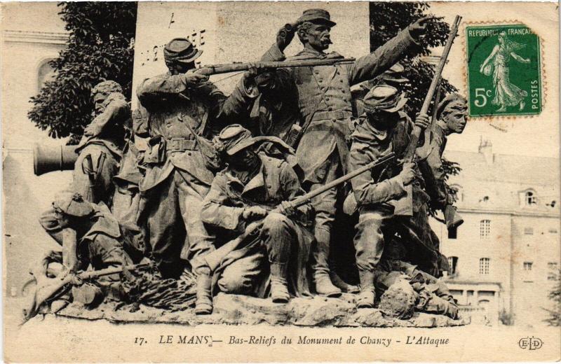 Carte postale ancienne Le Mans Bas-Reliefs du Monument de Chanzy France au Mans