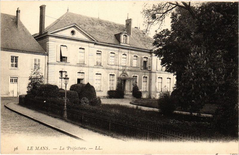 Carte postale ancienne Le Mans Prefecture France au Mans