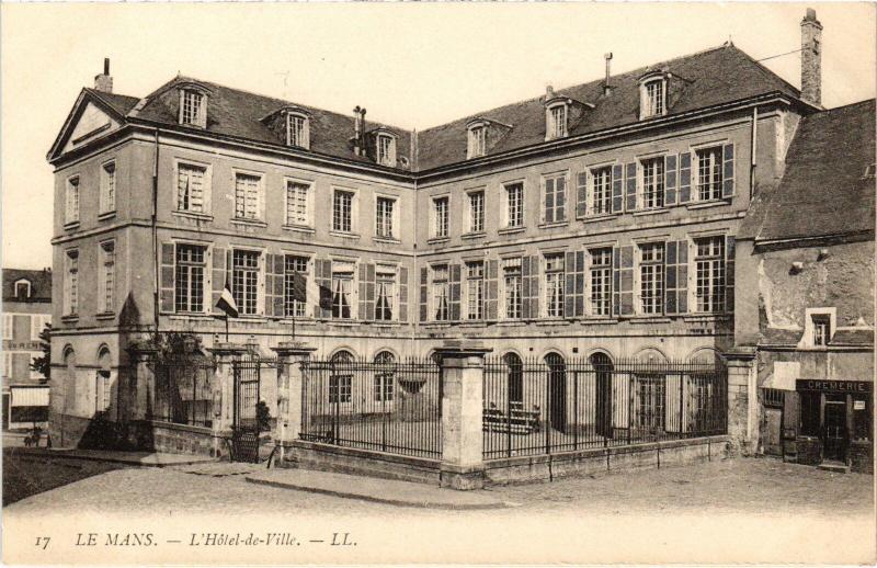 Carte postale ancienne Le Mans Hotel de Ville France au Mans