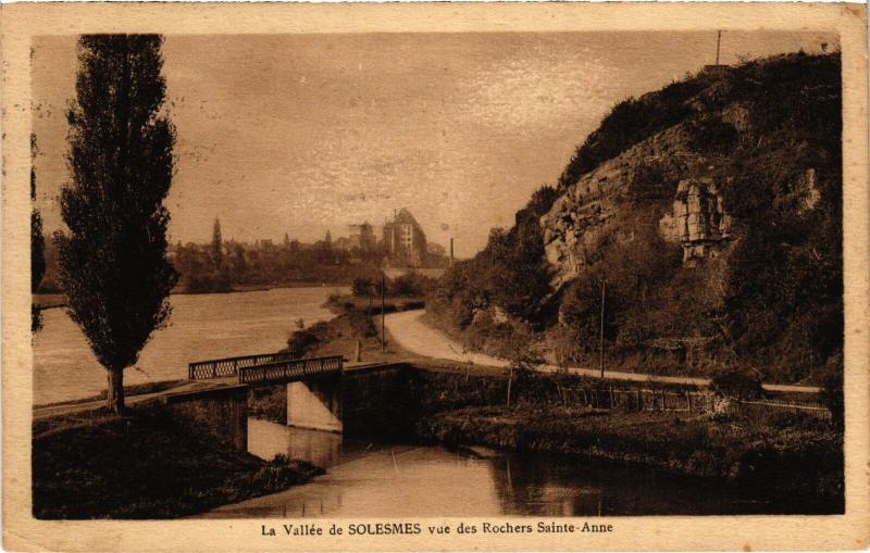 Carte postale ancienne Solesmes Le Vallee - Vue des Rochers Sainte-Anne France à Solesmes