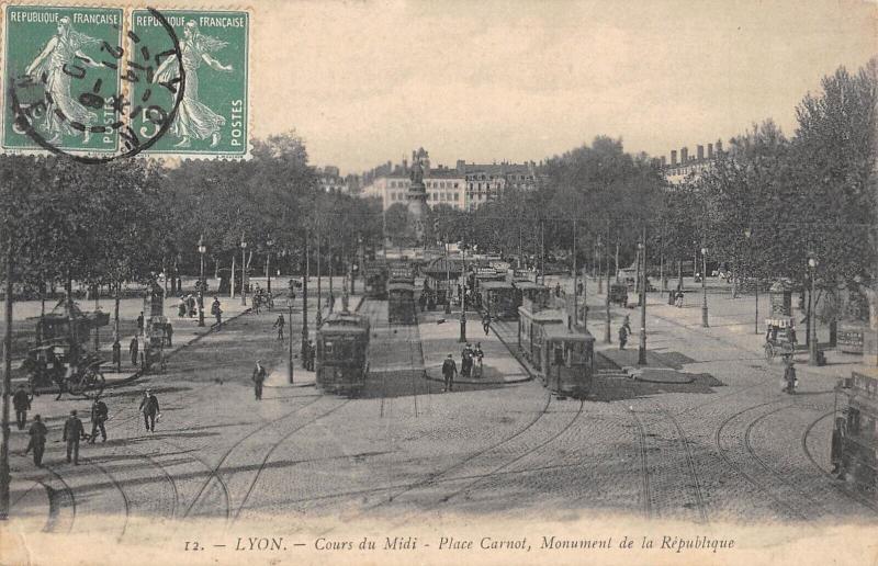 Carte postale ancienne Lyon - Cours Du Midi - Place Carnot à Lyon
